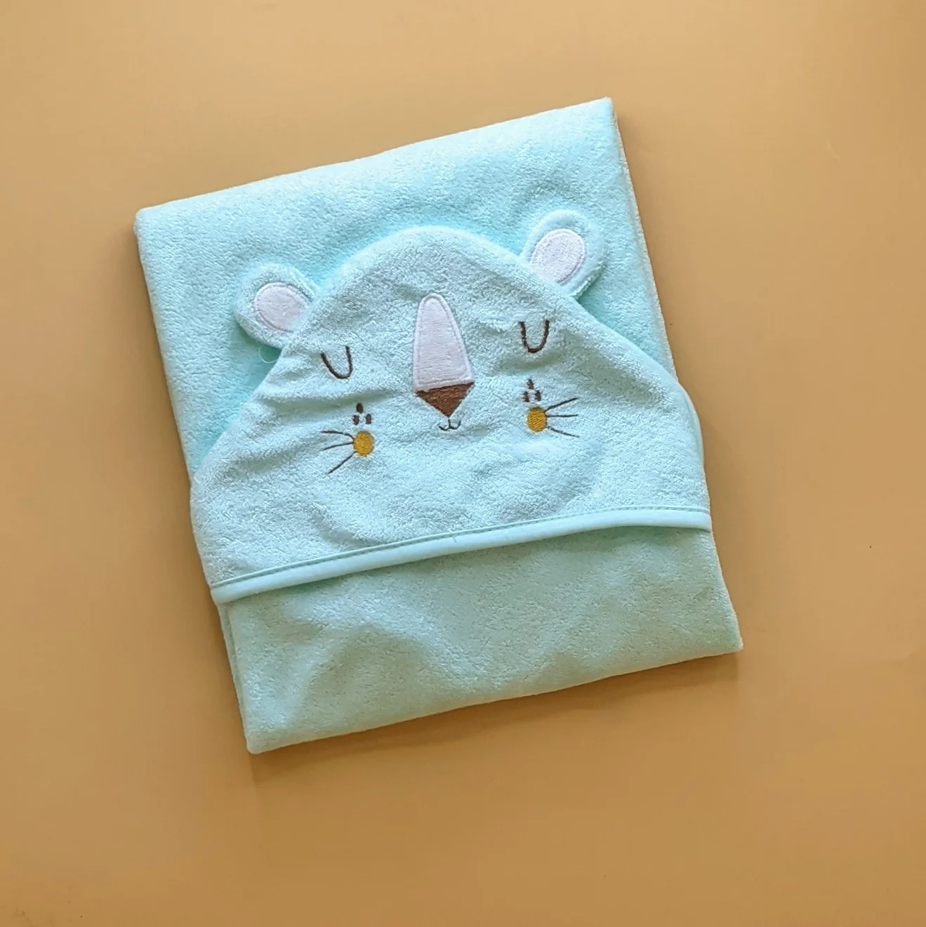 Hooded Bath Towel - Image 12