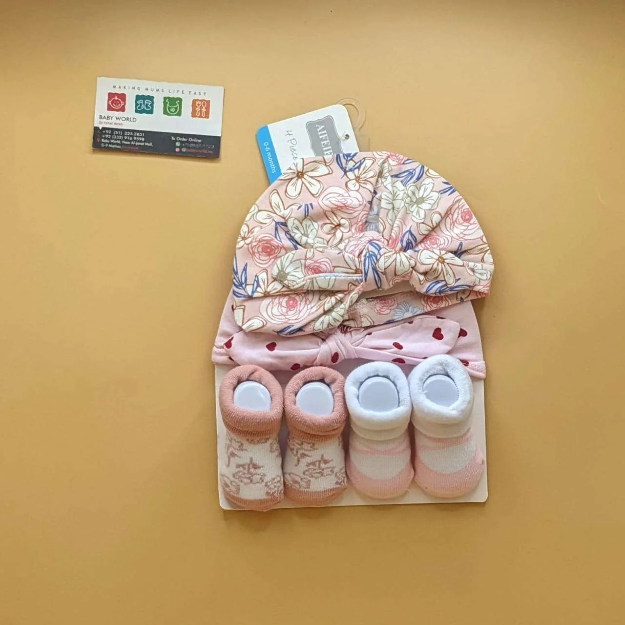 Pack of 2 Caps & 2 Booties - Image 13