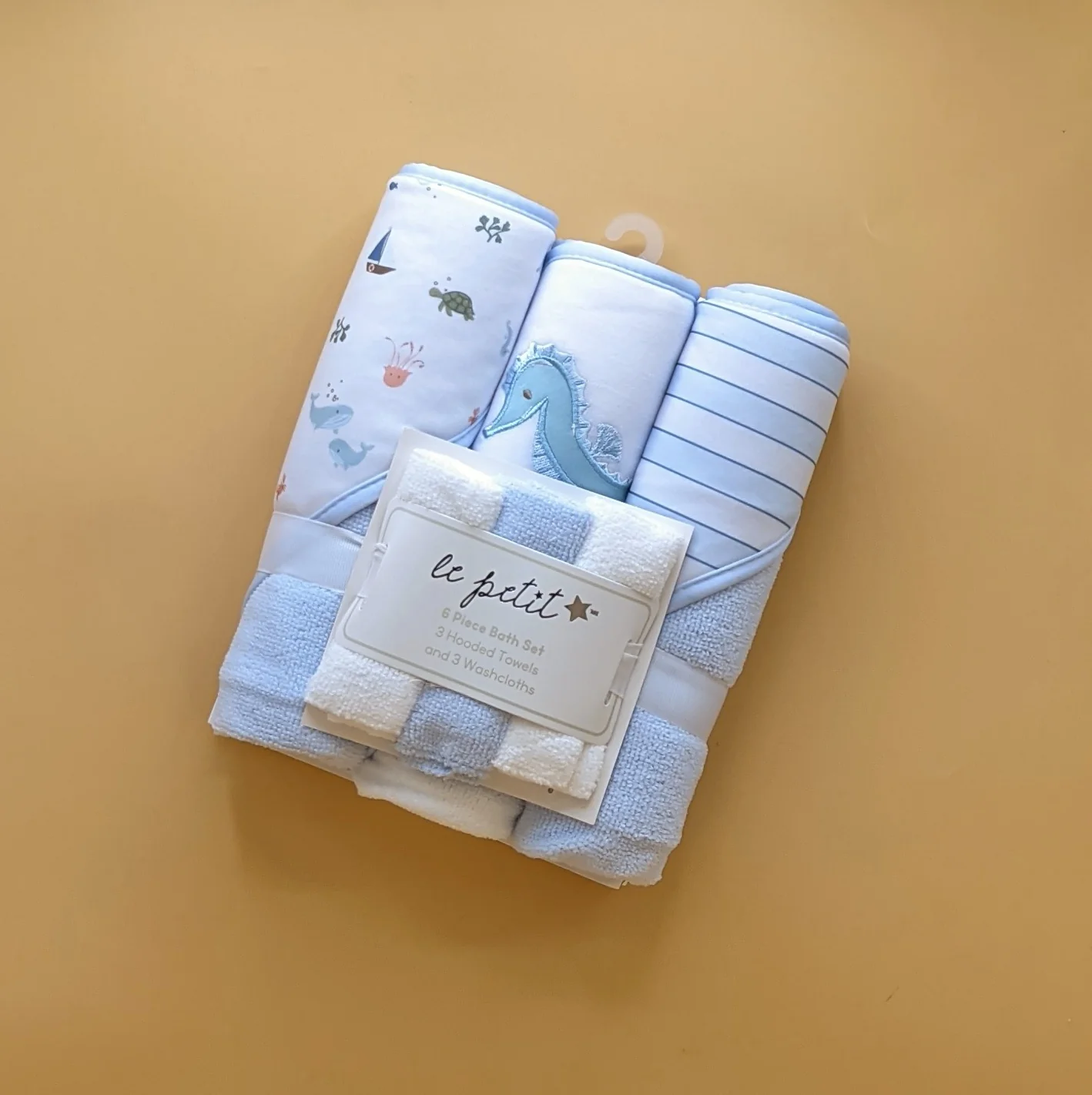 Pack of 3 Hooded Bath Towels With 3 Washcloths - Image 5