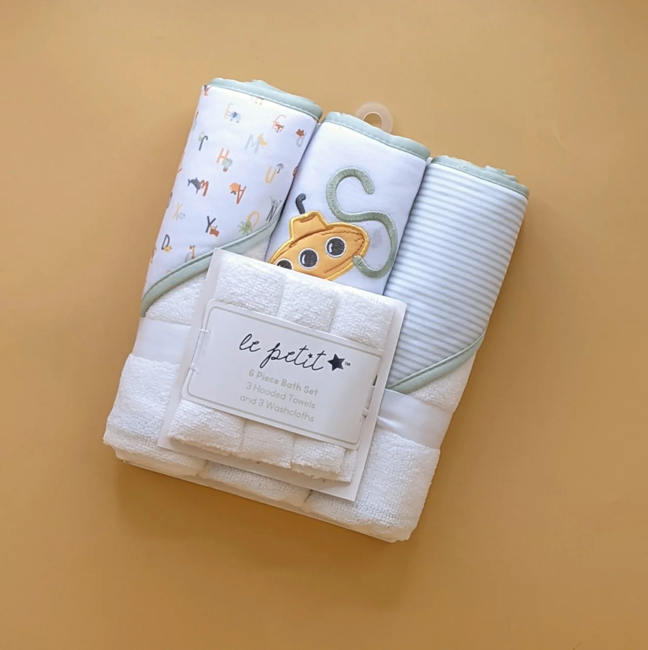 Pack of 3 Hooded Bath Towels With 3 Washcloths - Image 7